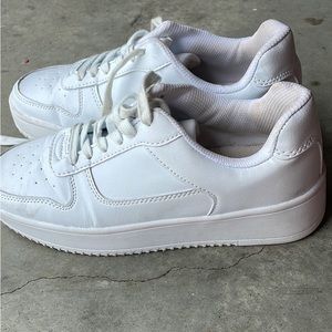 COPY - No Boundaries womens all white sneakers 7.5